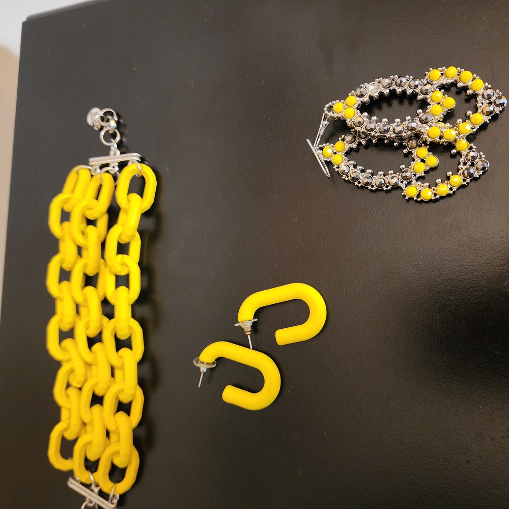 Sassy Jones Yellow and Silver Jewelry Set